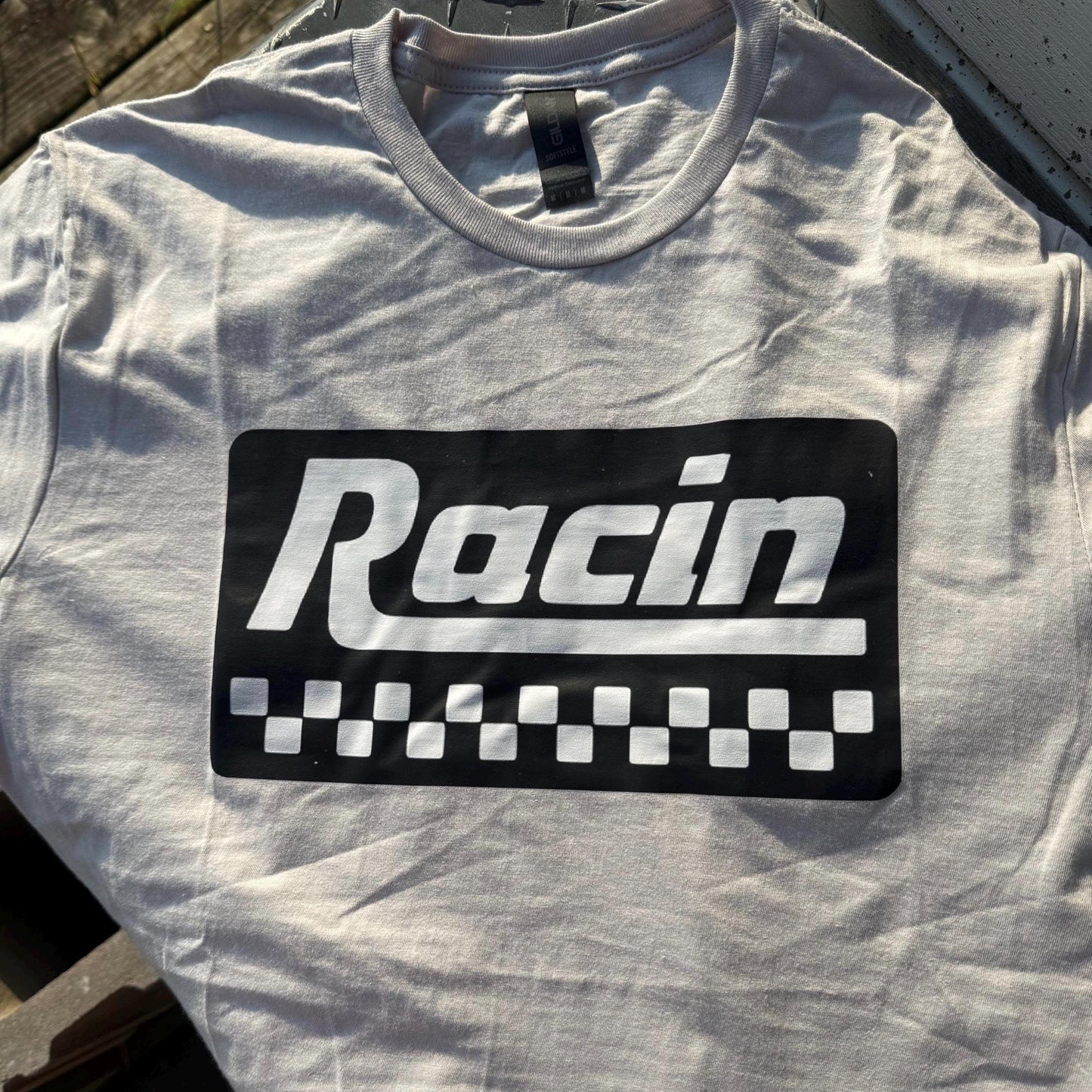 Racin T-Shirt: Unisex 100% Cotton Tee